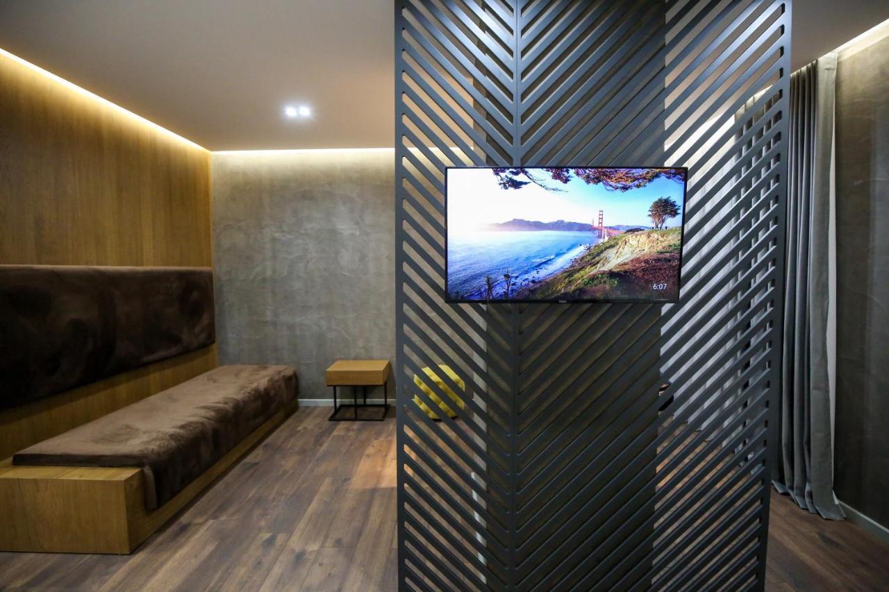 Ap Hotel Boutique Vlore Luaran gambar