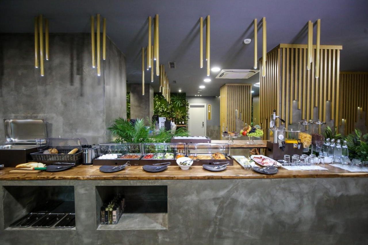 Ap Hotel Boutique Vlore Luaran gambar