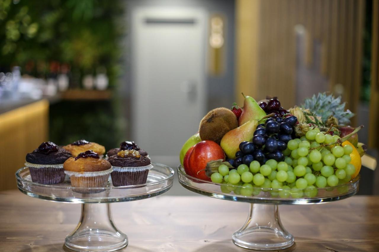 Ap Hotel Boutique Vlore Luaran gambar