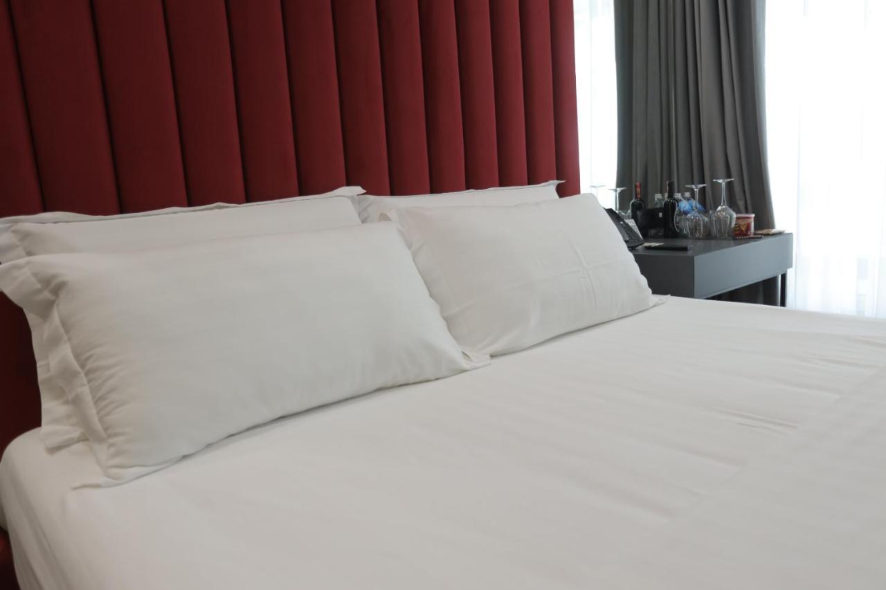 Ap Hotel Boutique Vlore Luaran gambar
