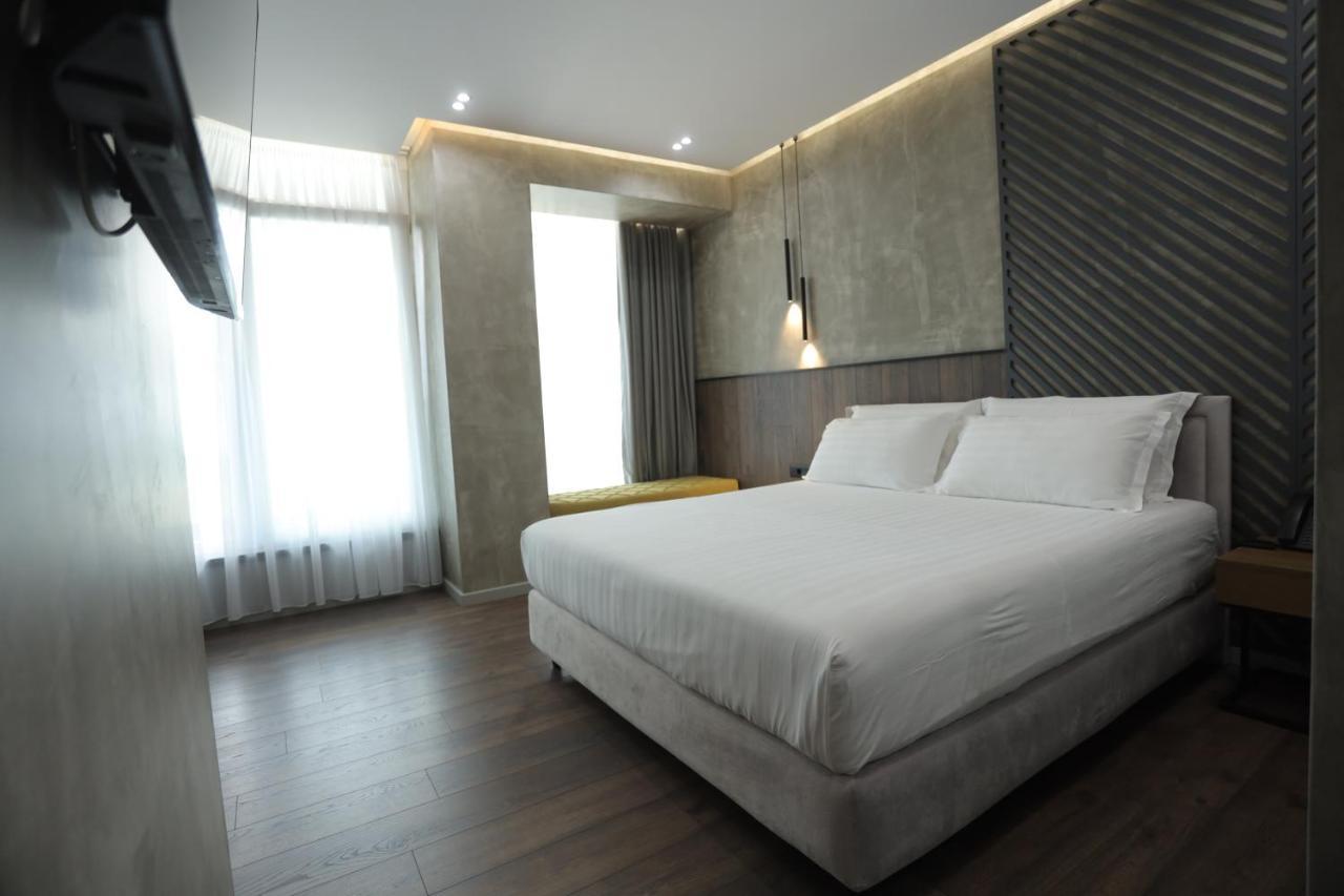 Ap Hotel Boutique Vlore Luaran gambar