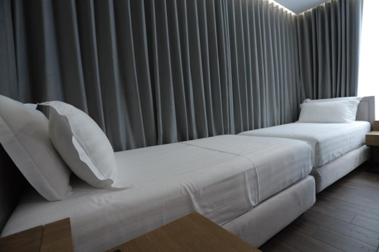 Ap Hotel Boutique Vlore Luaran gambar