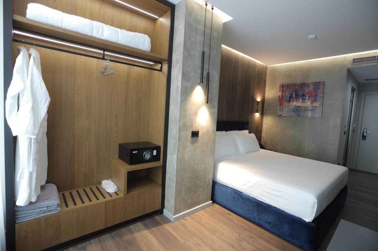 Ap Hotel Boutique Vlore Luaran gambar