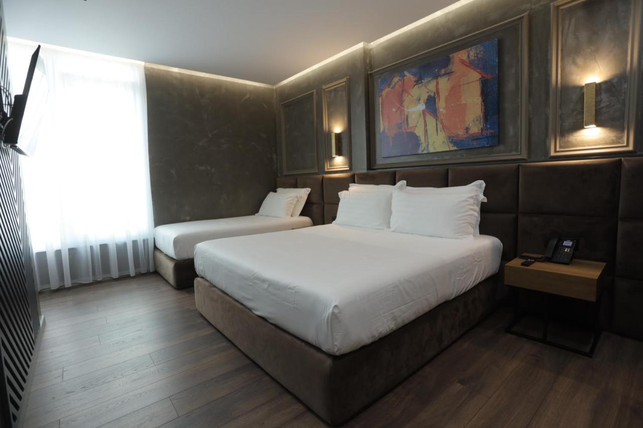 Ap Hotel Boutique Vlore Luaran gambar