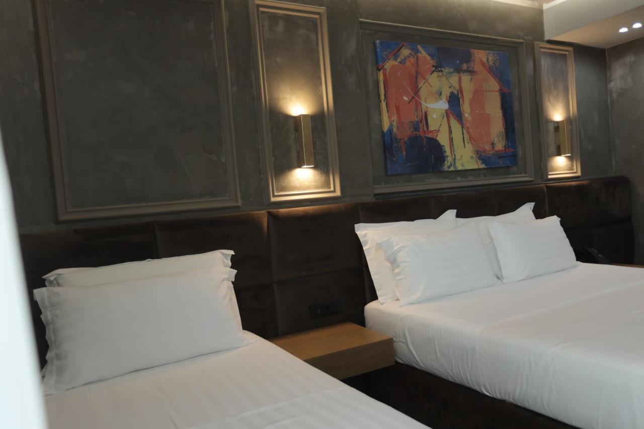 Ap Hotel Boutique Vlore Luaran gambar