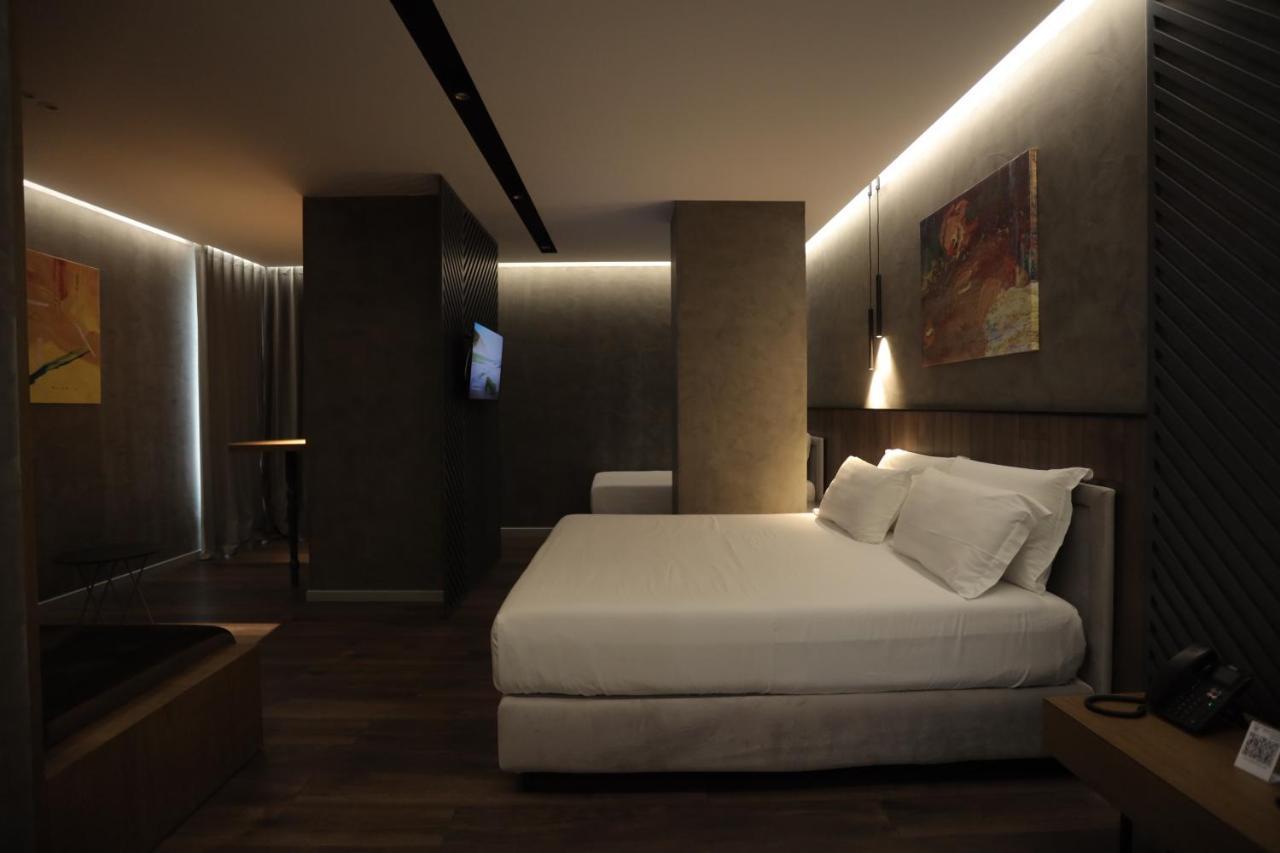 Ap Hotel Boutique Vlore Luaran gambar