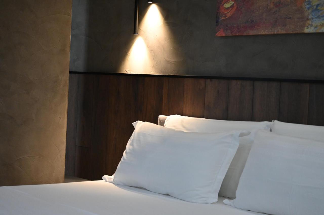 Ap Hotel Boutique Vlore Luaran gambar