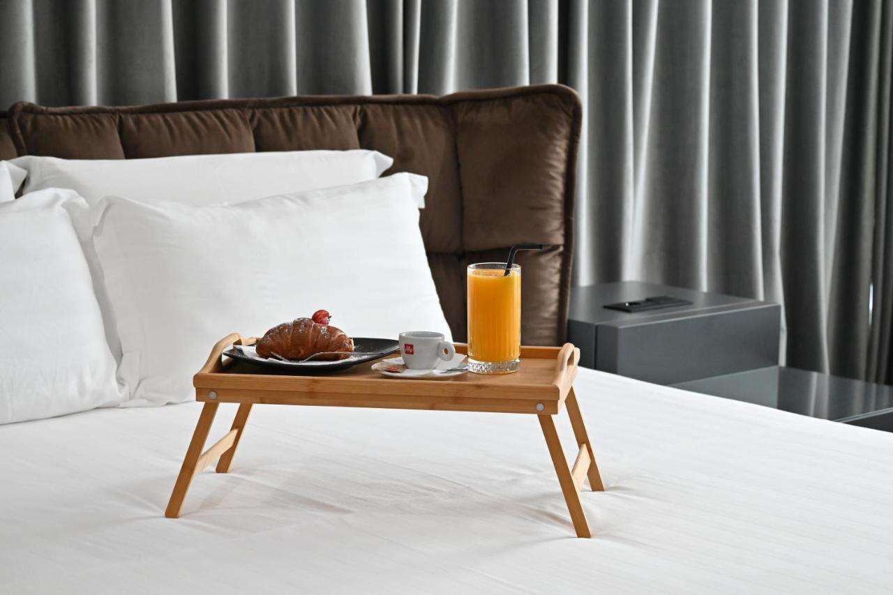 Ap Hotel Boutique Vlore Luaran gambar