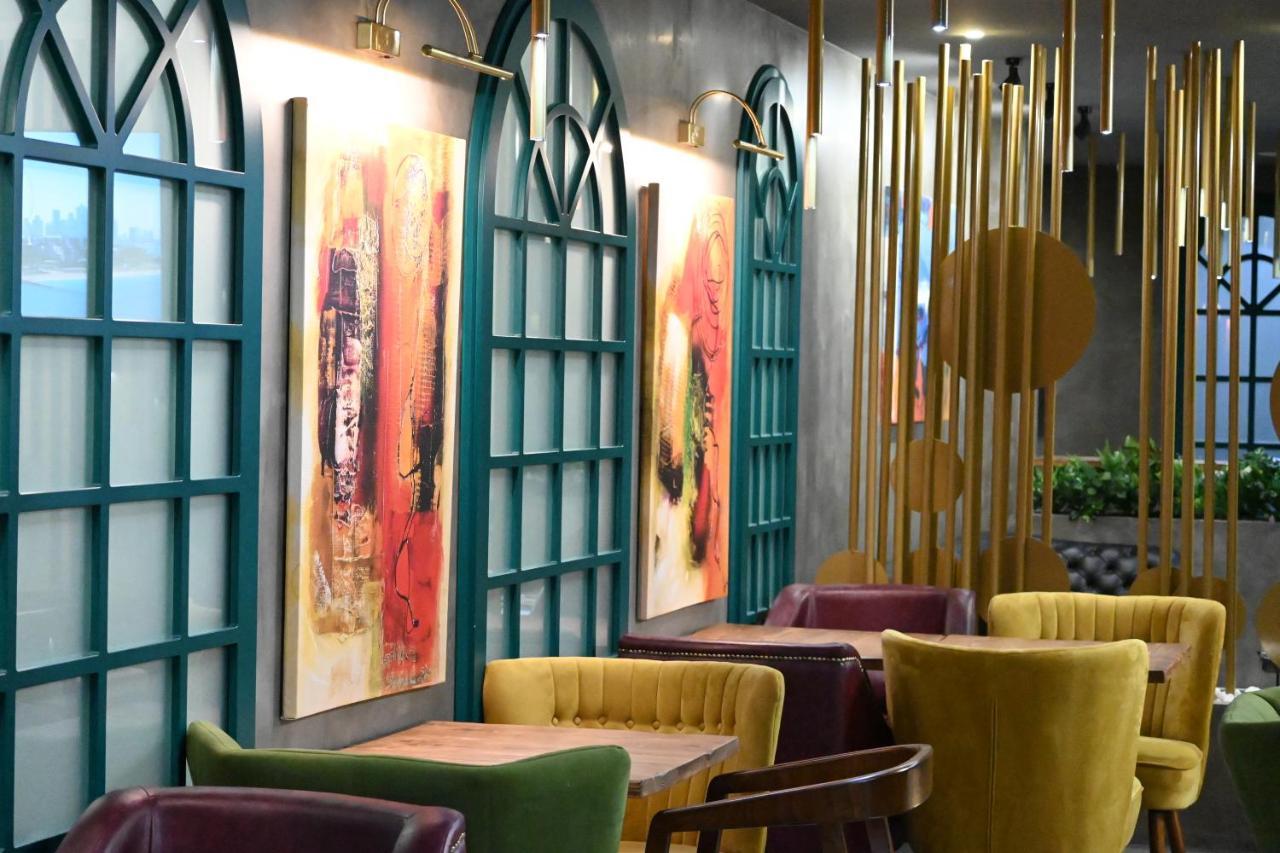 Ap Hotel Boutique Vlore Luaran gambar