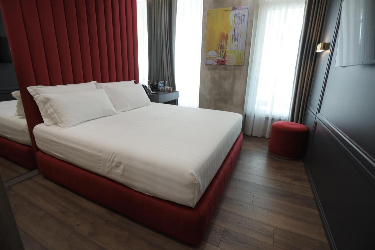 Ap Hotel Boutique Vlore Luaran gambar