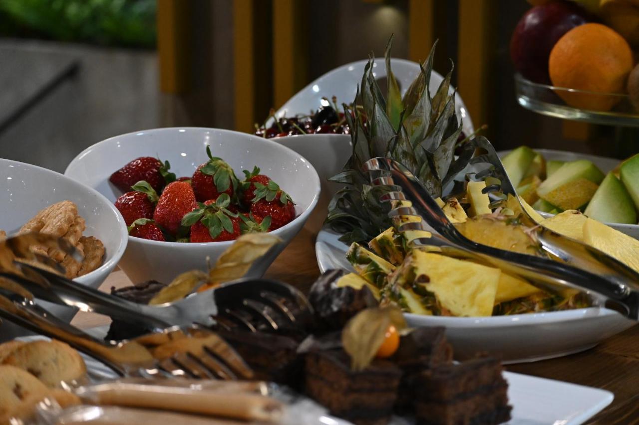 Ap Hotel Boutique Vlore Luaran gambar